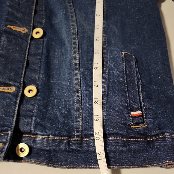 Tommy Hilfiger Blue Jean Jacket Classic Denim Style - Picture 5 of 6